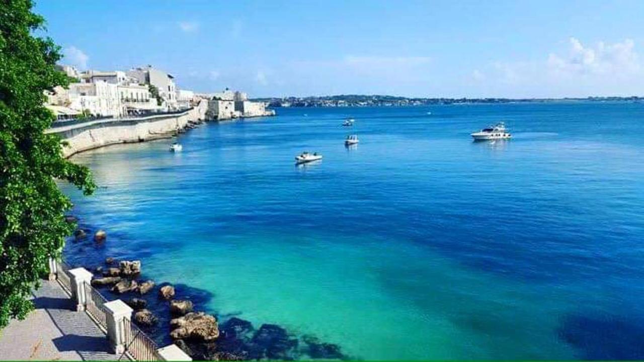 Modern In Siracusa, 150 Sqm With Balcony