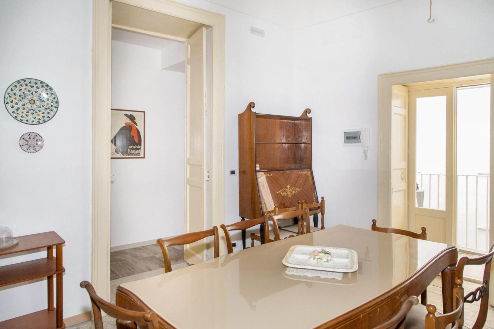 Modern In Siracusa, 150 Sqm With Balcony Appartamento *