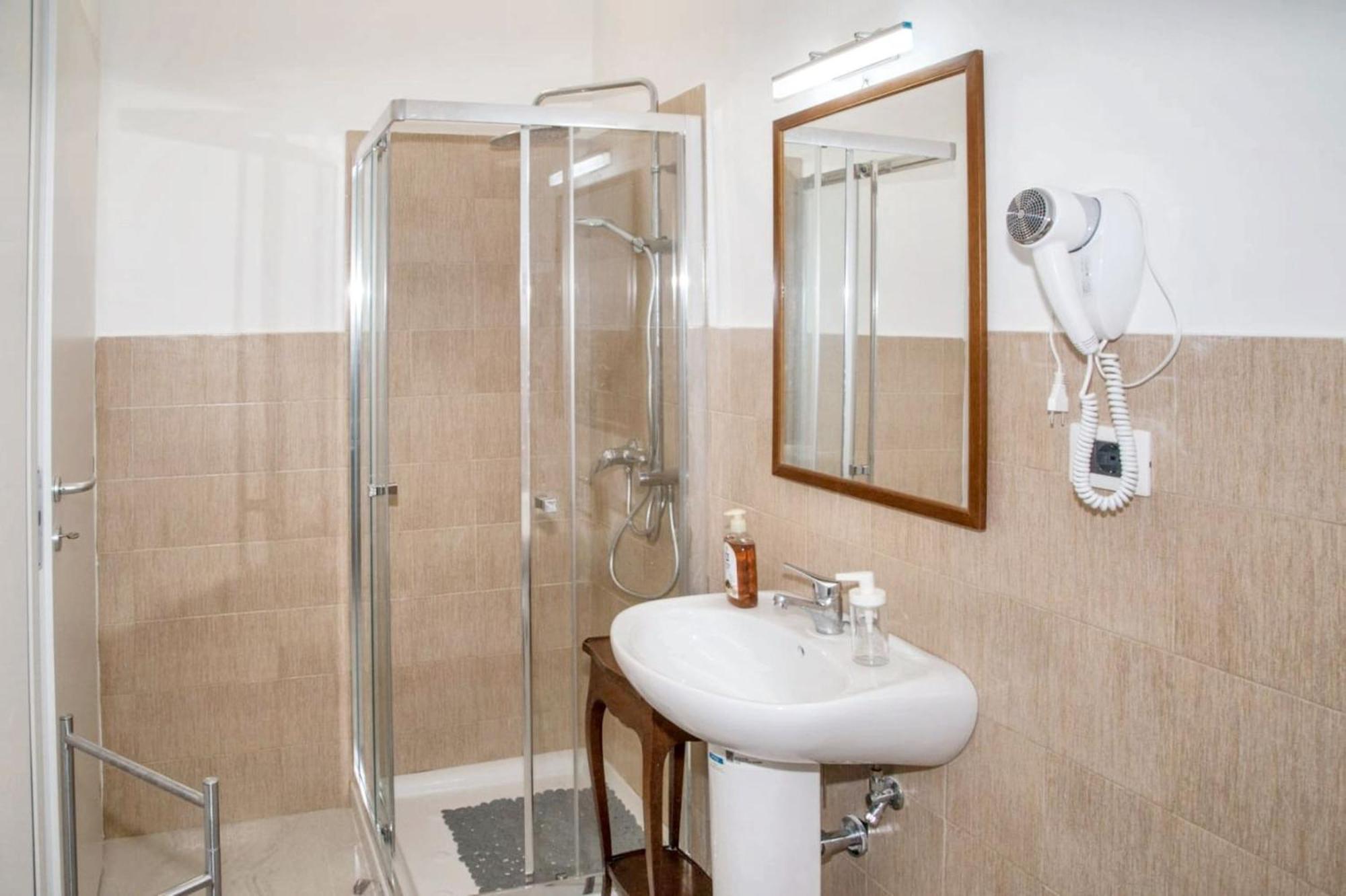 Modern In Siracusa, 150 Sqm With Balcony *