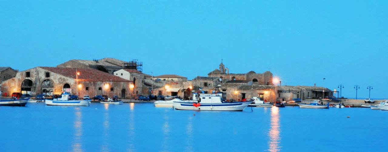 Modern In Siracusa, 150 Sqm With Balcony Syrakus